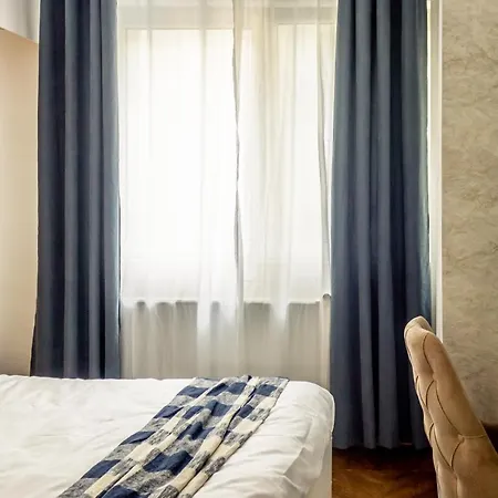 Sky Paradise - M&n Apartament *